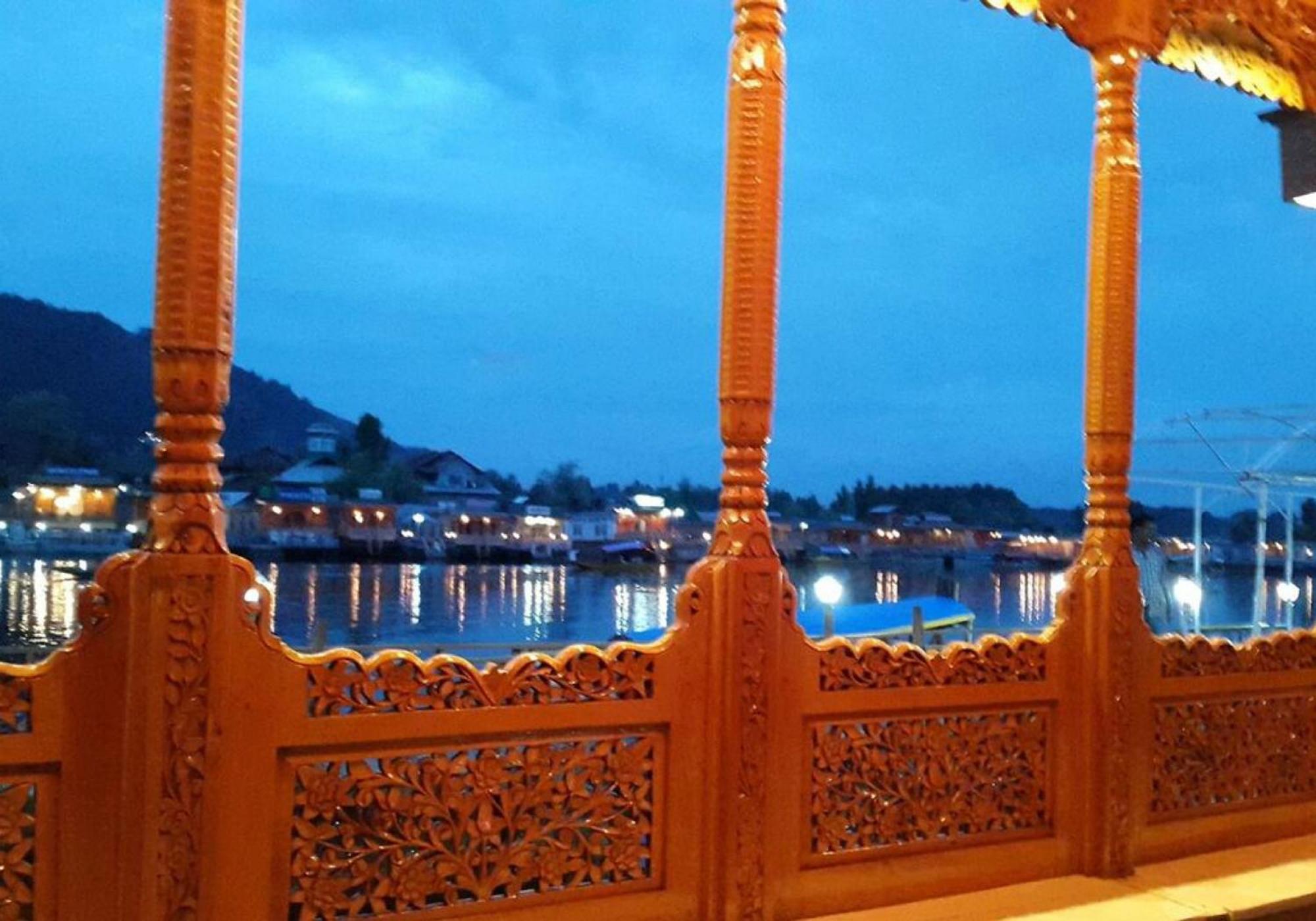 The Heritage Group Of Houseboats Σριναγκάρ Εξωτερικό φωτογραφία