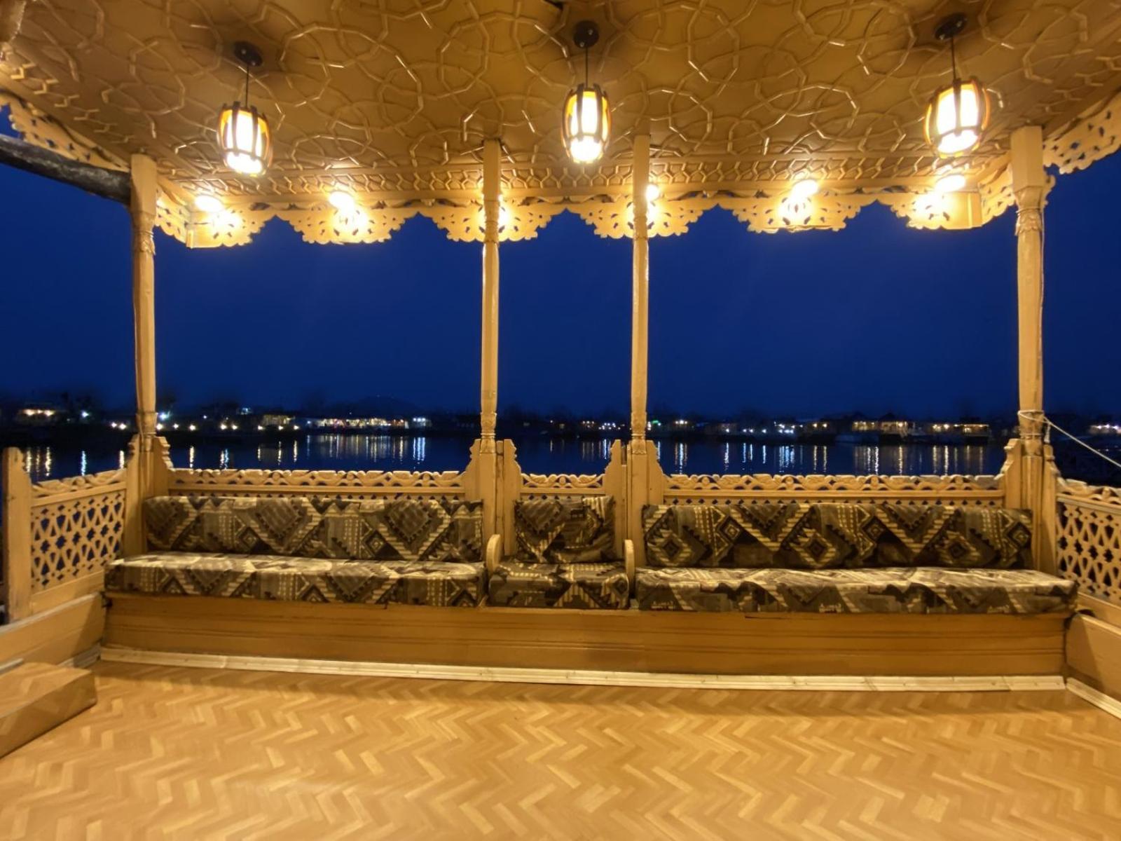 The Heritage Group Of Houseboats Σριναγκάρ Εξωτερικό φωτογραφία